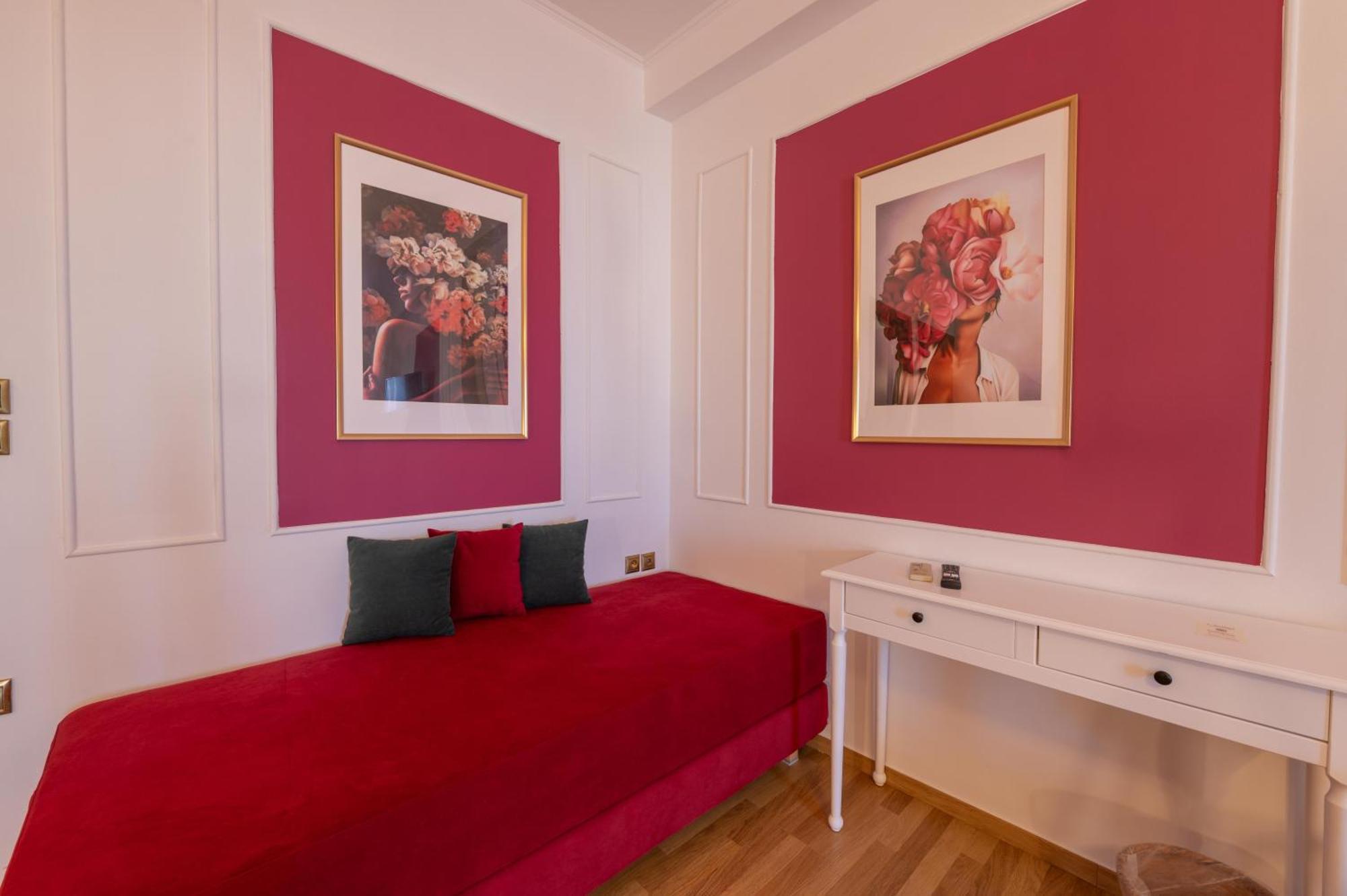 L Suites The Writer'S House Gytheio Exterior foto
