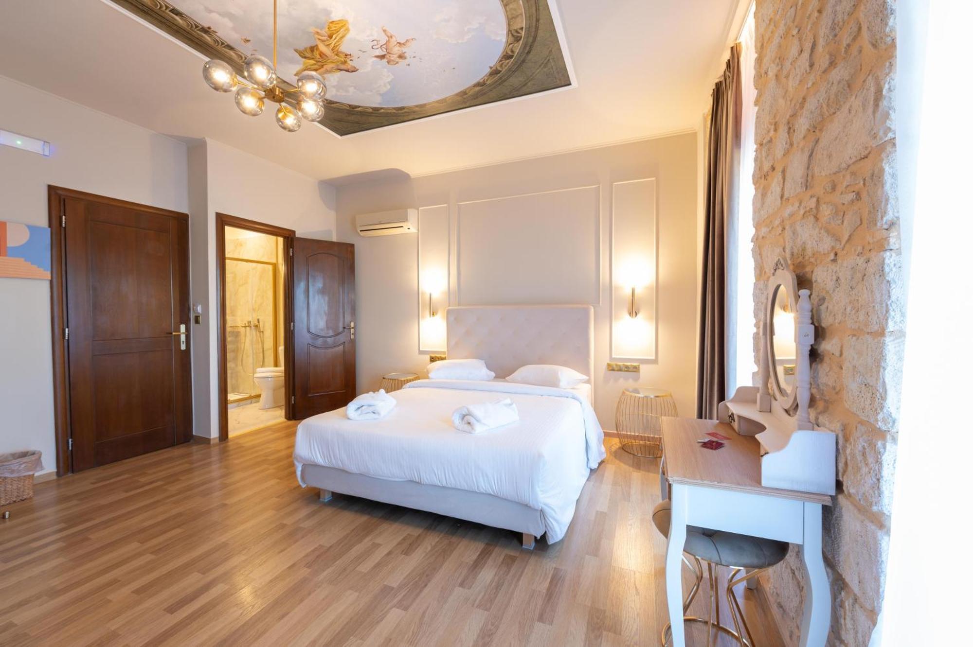 L Suites The Writer'S House Gytheio Quarto foto